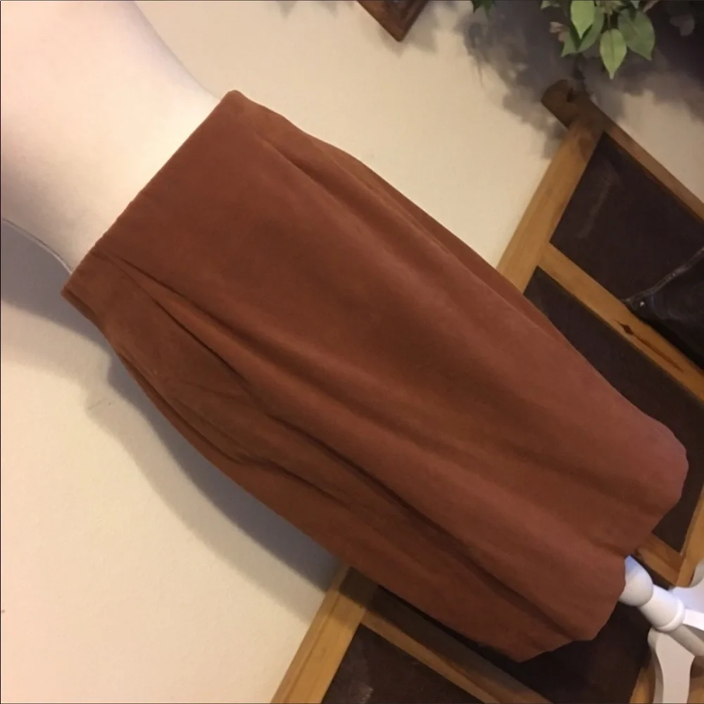 Lori Weidner suede like cognac brown midi skirt 10